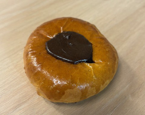 Gammeldags fastelavnsbolle m. creme og chokolade